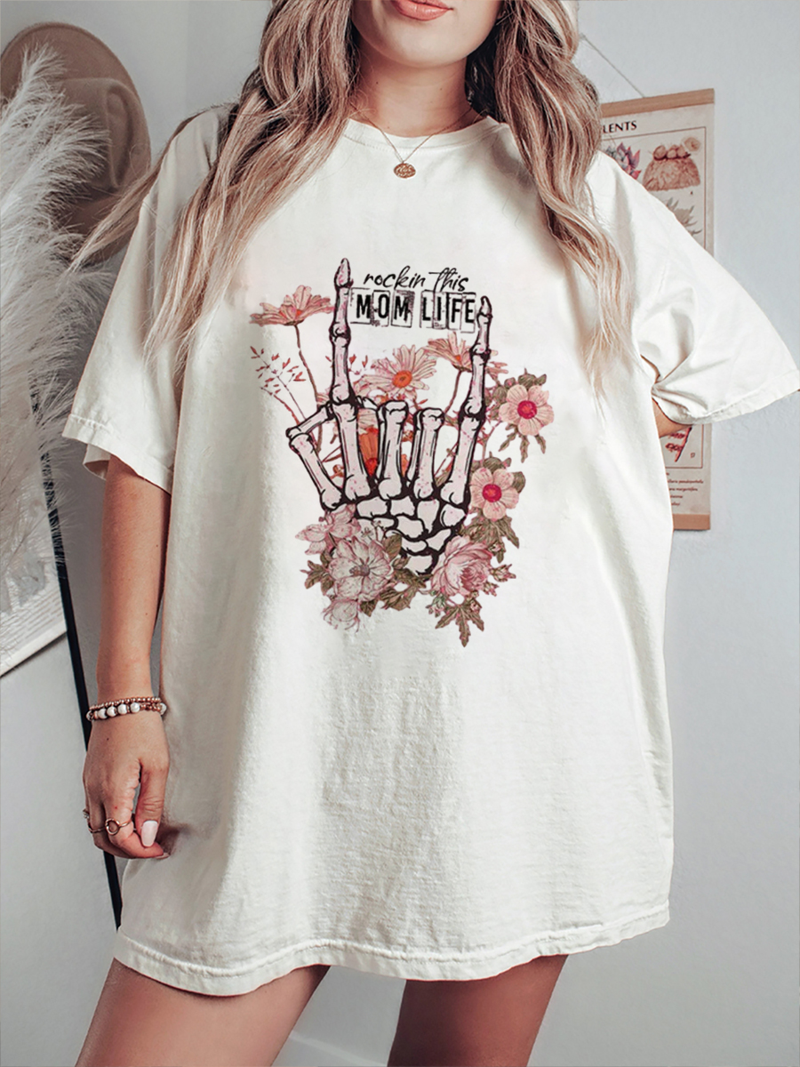 Vintage Rockin This Mom Life T-Shirt