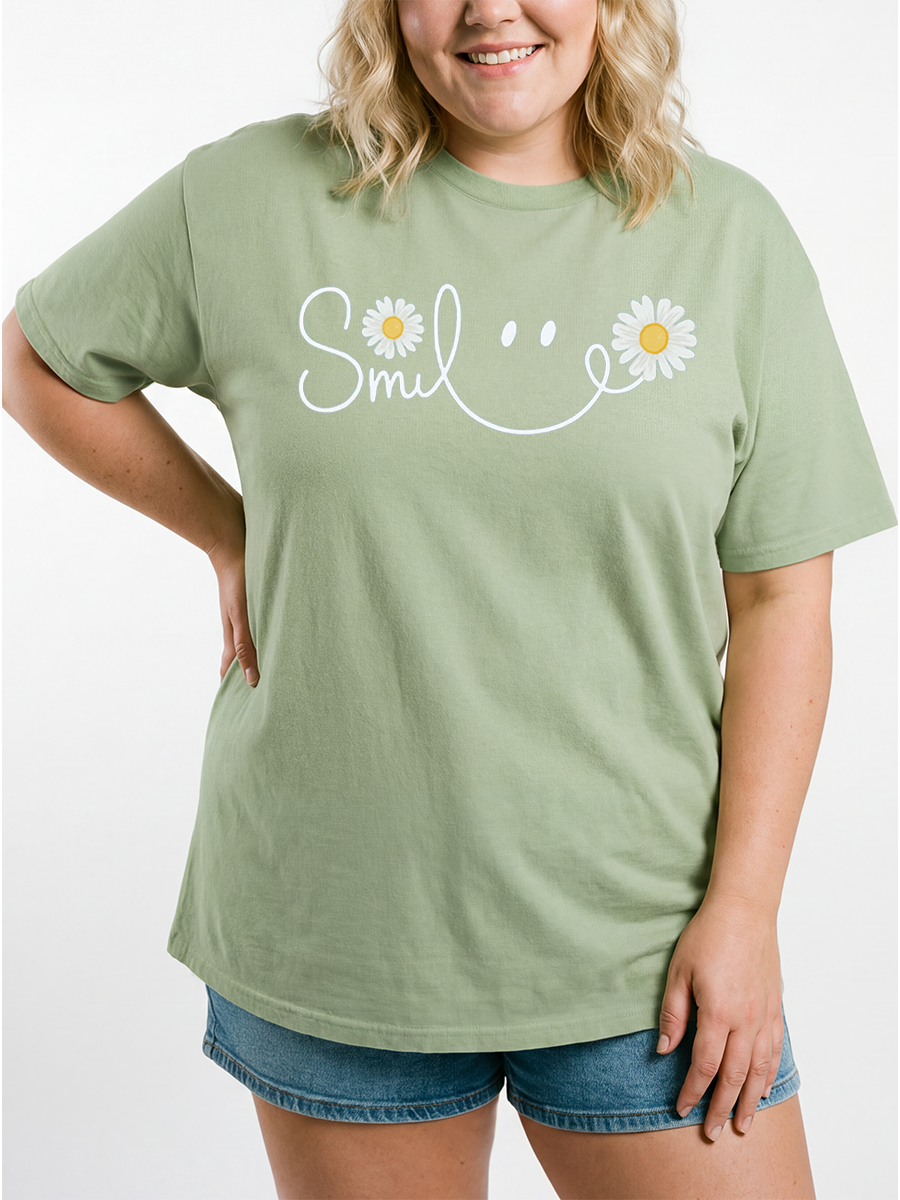 Vintage Smiley Daisy Womens Oversize Graphic Tee
