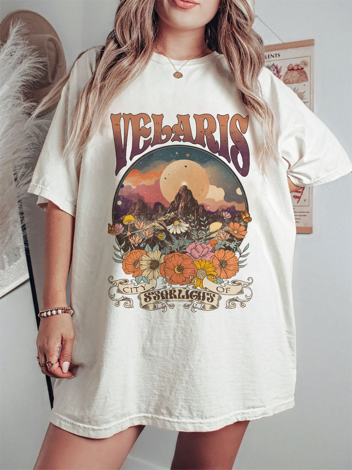 Vintage Velaris City Of Starlight Roses and Thorns Court Novel Tee