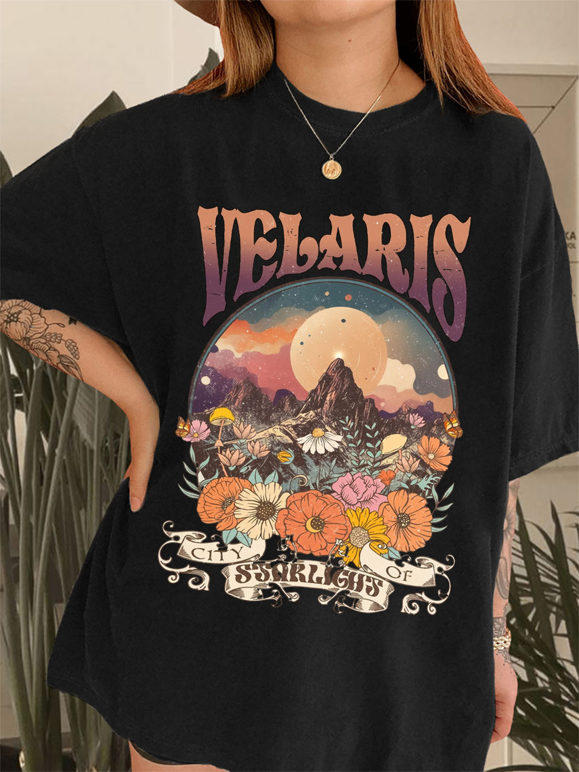 Vintage Velaris City Of Starlight Roses and Thorns Court Novel Tee