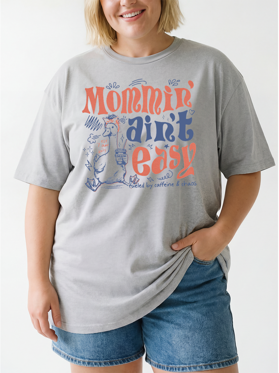 Vintage Funny Back To School Mom Shirt Silly Goose Mommin Ain'T Easy  Oversize Graphic Tee
