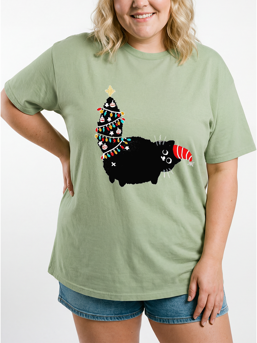 Vintage Christmas Tree And Black Cat Oversize Graphic Tee