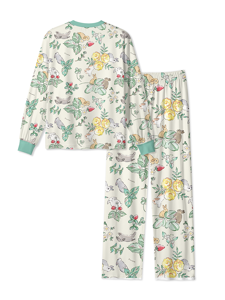 Vintage Pastoral Hand-Drawn Rabbits Strawberries And Florals Pajamas