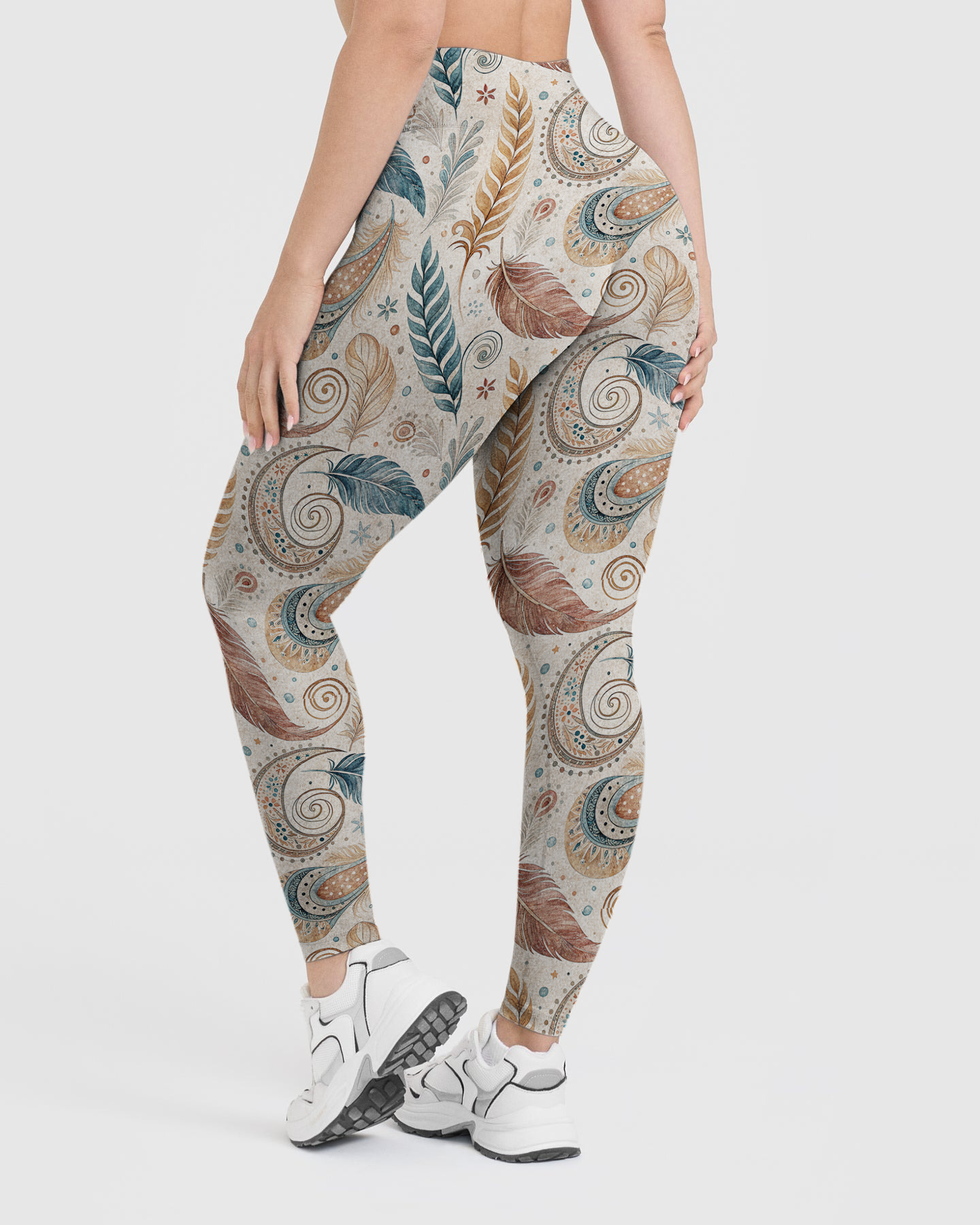 Vintage Paisley Feathers Leggings