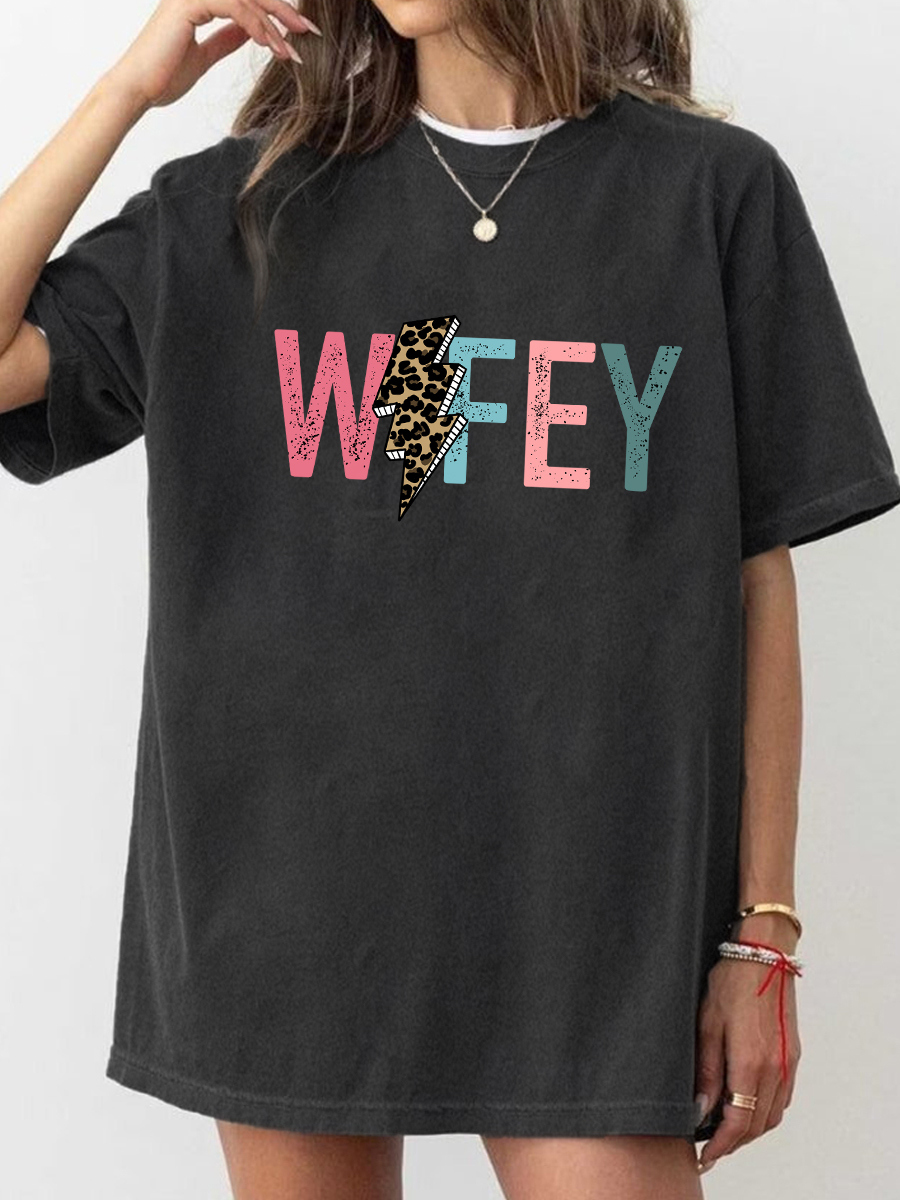 Vintage Wifey Graphic Washed T-Shirt