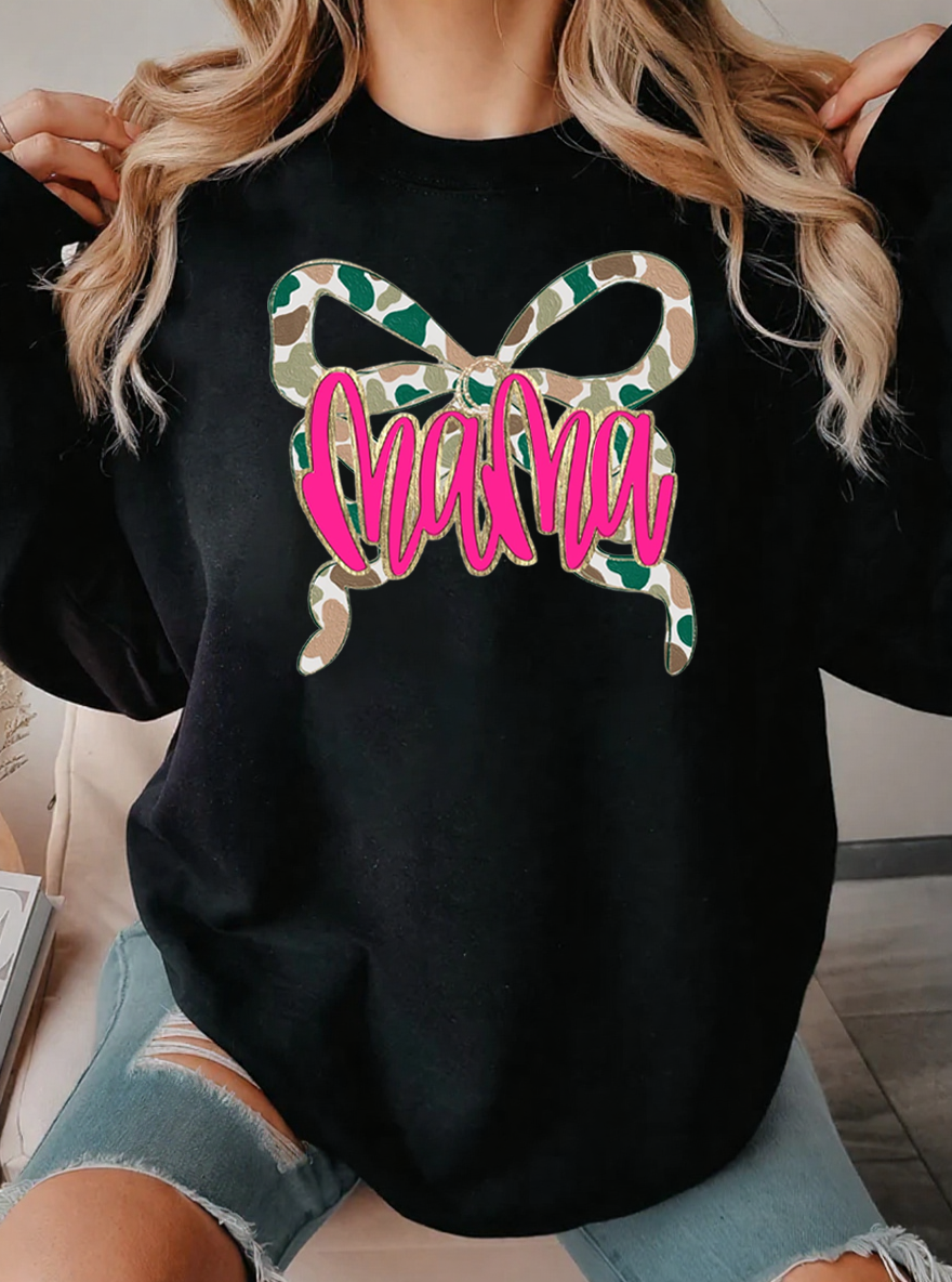 Vintage Mama Camo Bow Graphic Sweatshirt