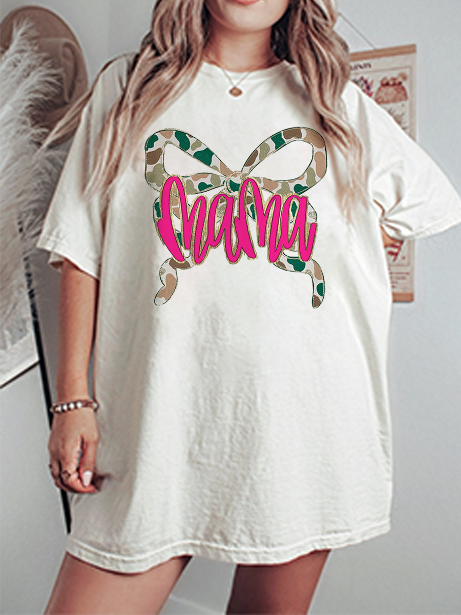 Vintage Mama Camo Bow Oversize Graphic Tee