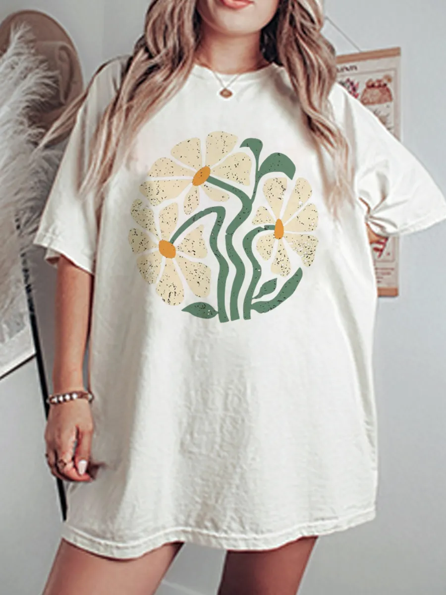 Vintage Daisy Oversize Graphic Tee