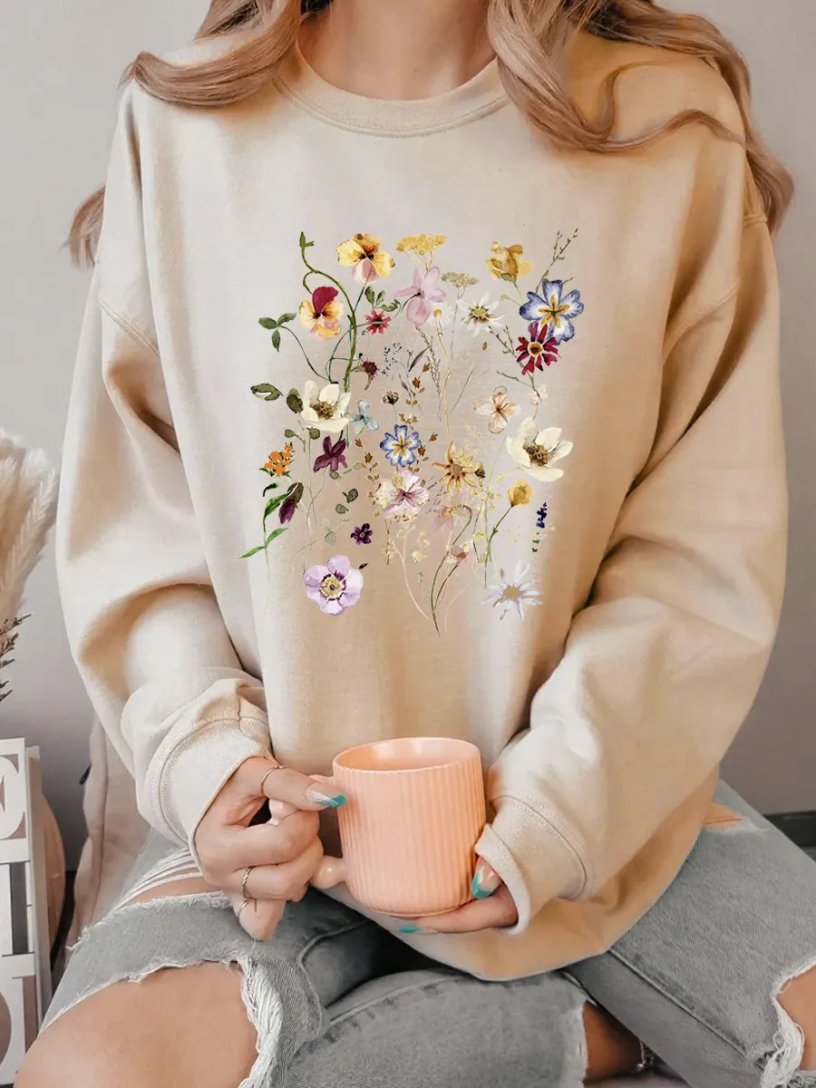 Vintage Clover Meadow Pressed Flower Oversize Graphic Sweatshirt