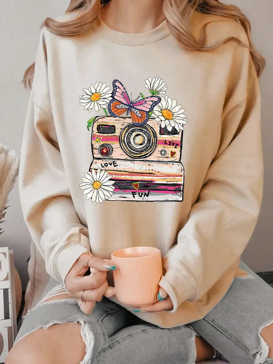 Vintage Flower Camera Oversize Graphic Sweatshirt
