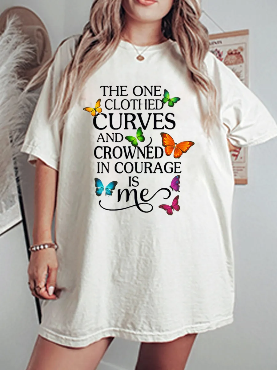Vintage The One Clothed In Curves And Crowned In Courage Is Me Oversize Graphic Tee