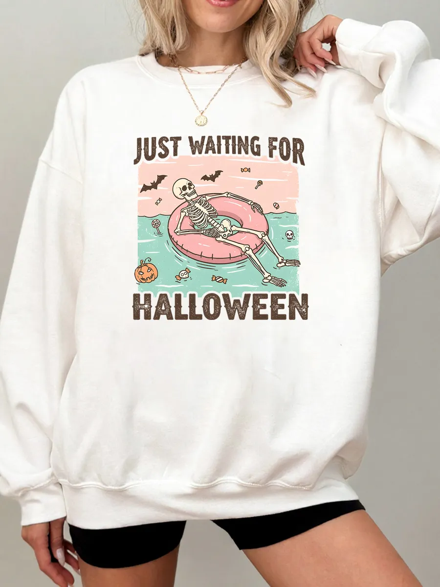 Vintage Just Waiting For Halloween Oversize Graphic Sweatshirt