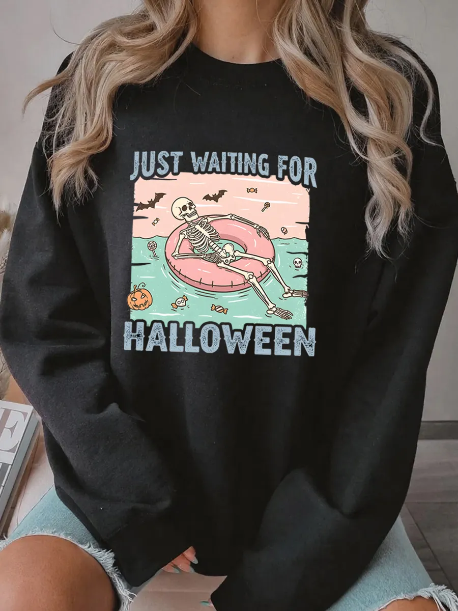 Vintage Just Waiting For Halloween Oversize Graphic Sweatshirt