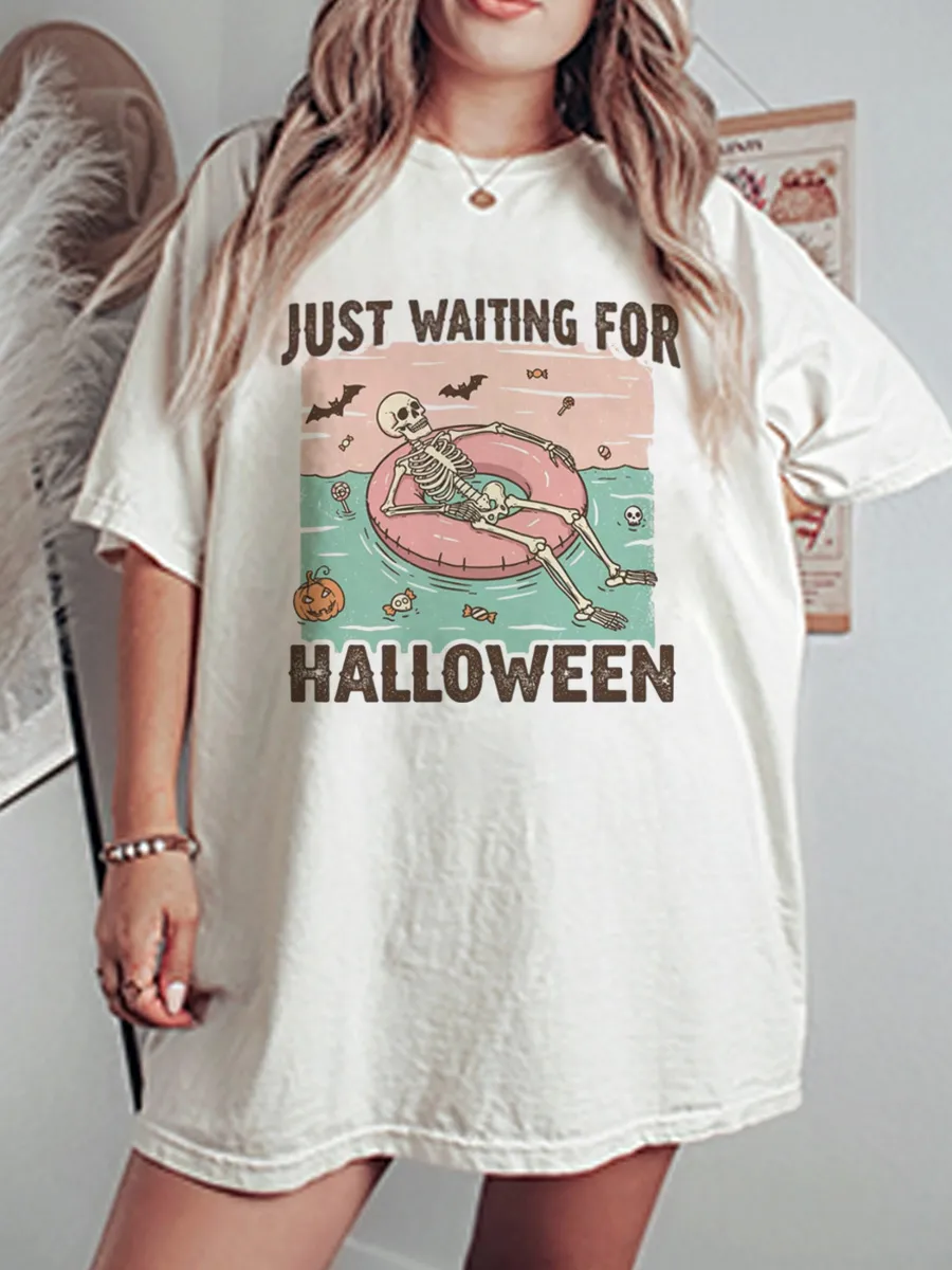 Vintage Just Waiting For Halloween Oversize Graphic Tee