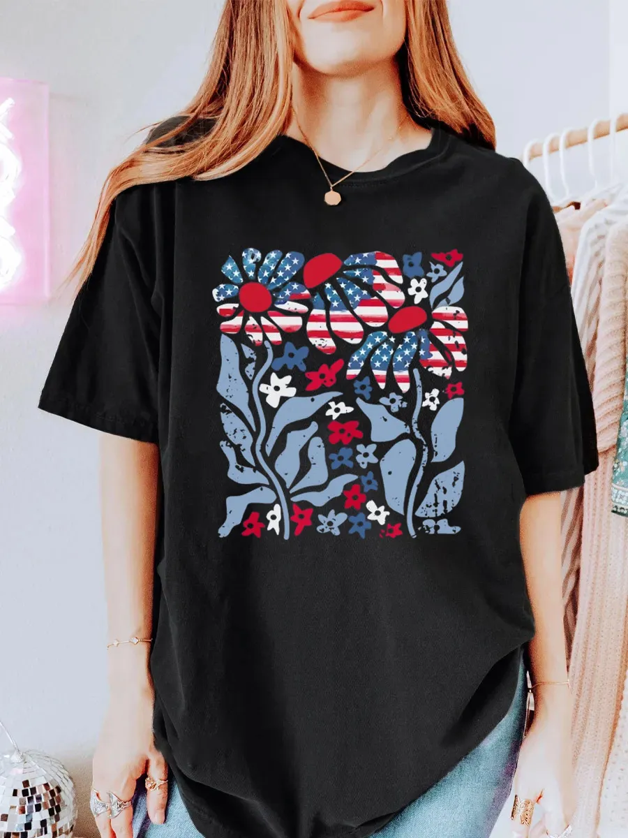 Vintage Boho Patriotic Daisy Oversize Graphic Tee