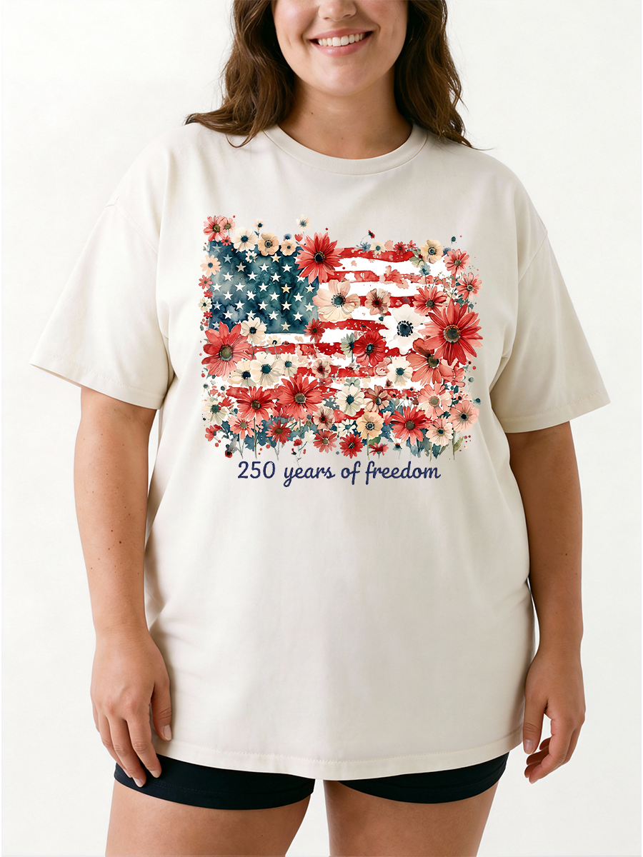 Vintage 250 Years Of Freedom Floral American Flag Oversize Graphic Tee