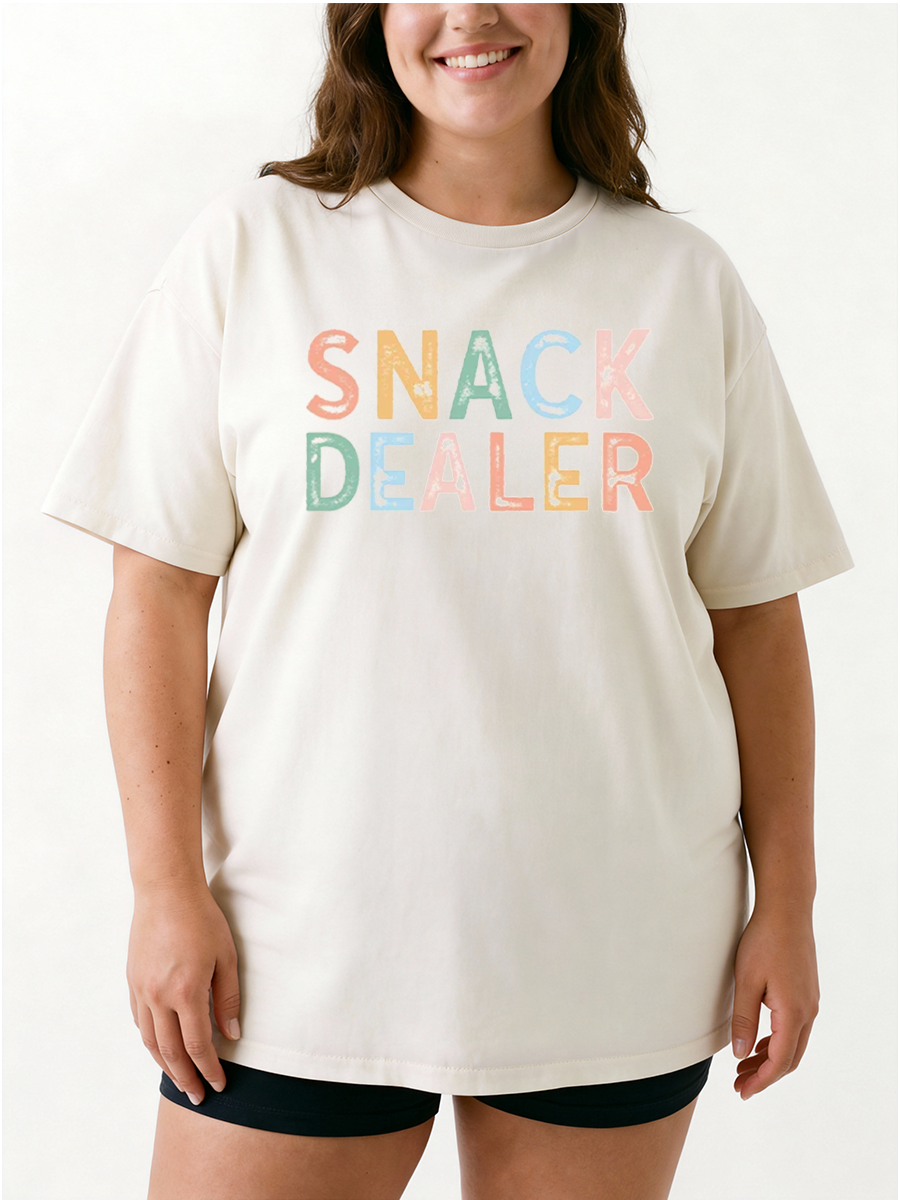 Vintage Snack Dealer Funny Mom  Oversize Graphic Tee