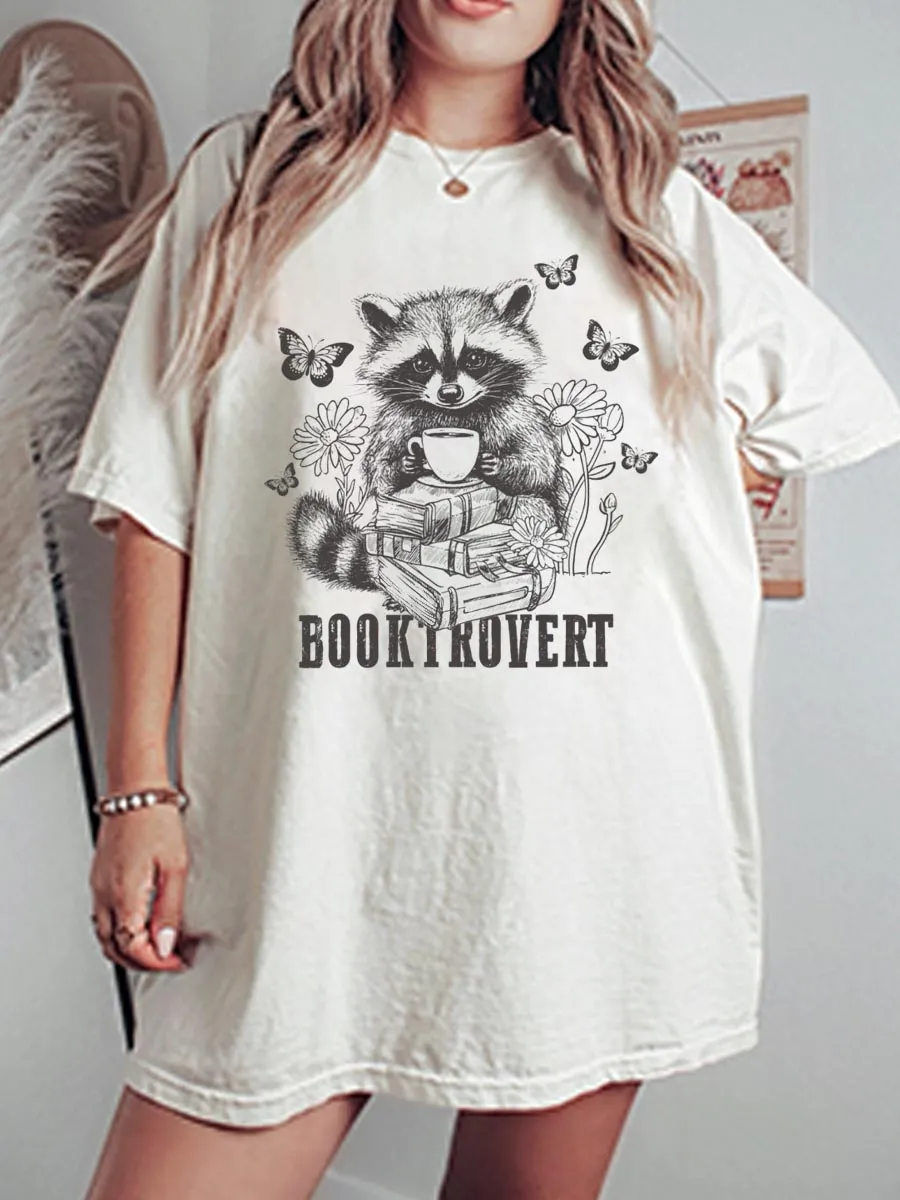 Vintage Reading Raccoon Oversize Graphic Tee