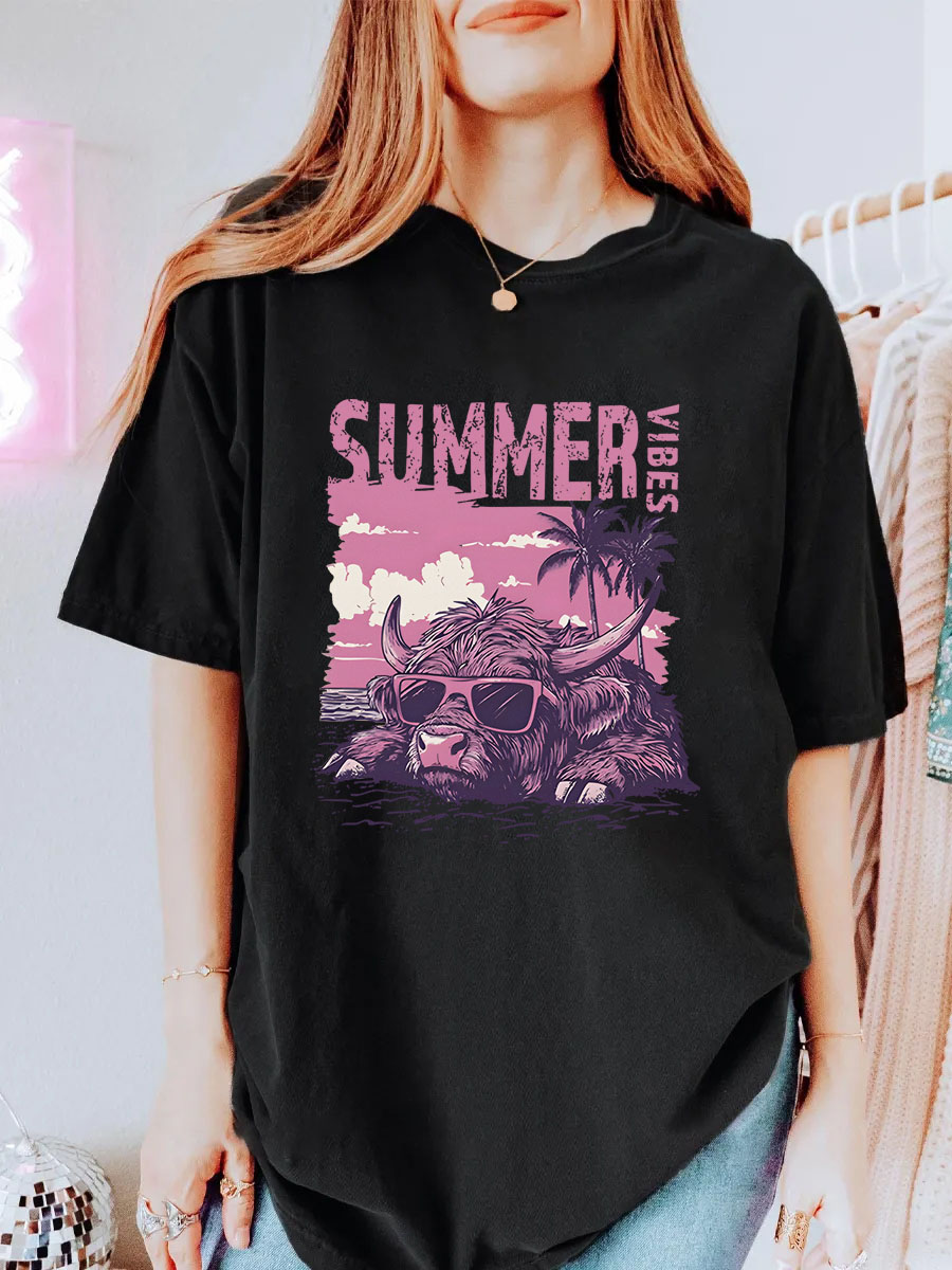 Vintage Summer Vibes Highland Cow Oversize Graphic Tee