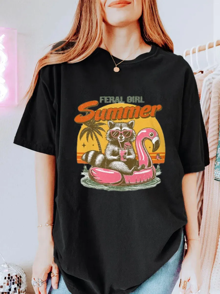 Vintage Eral Girl Summer Raccoon On Beach Oversize Graphic Tee