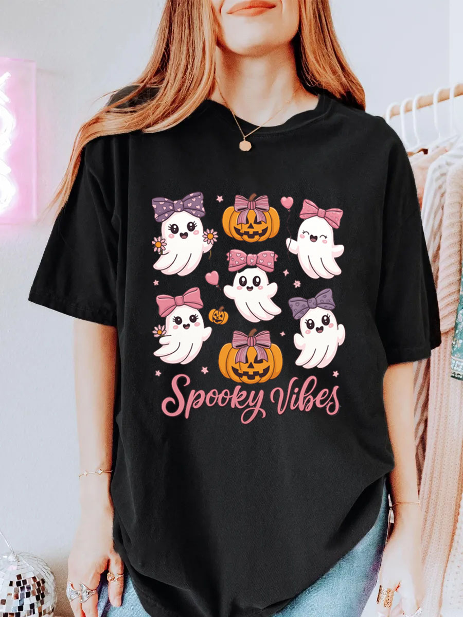 Vintage Spooky Vibes Oversize Graphic Tee