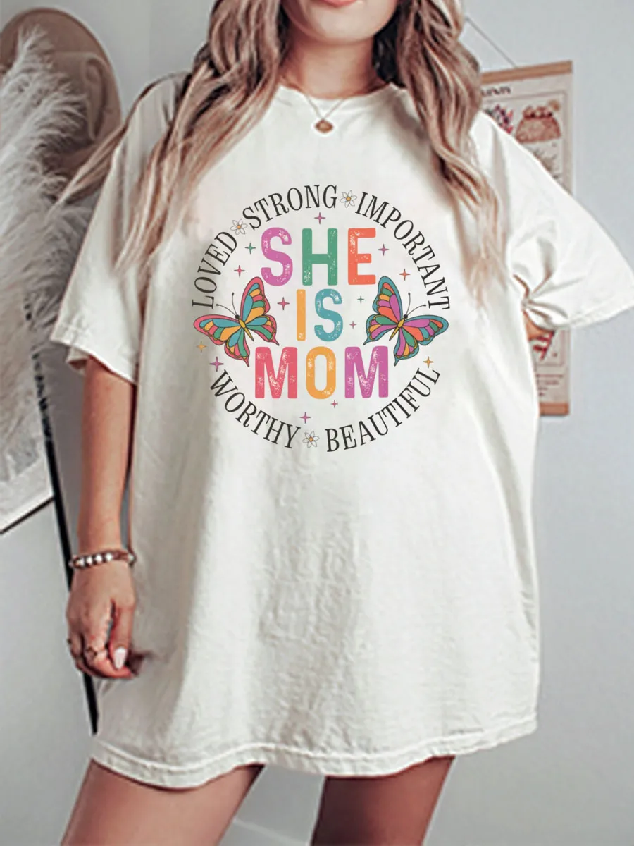 Vintage She Is Mom Oversize Graphic Tee