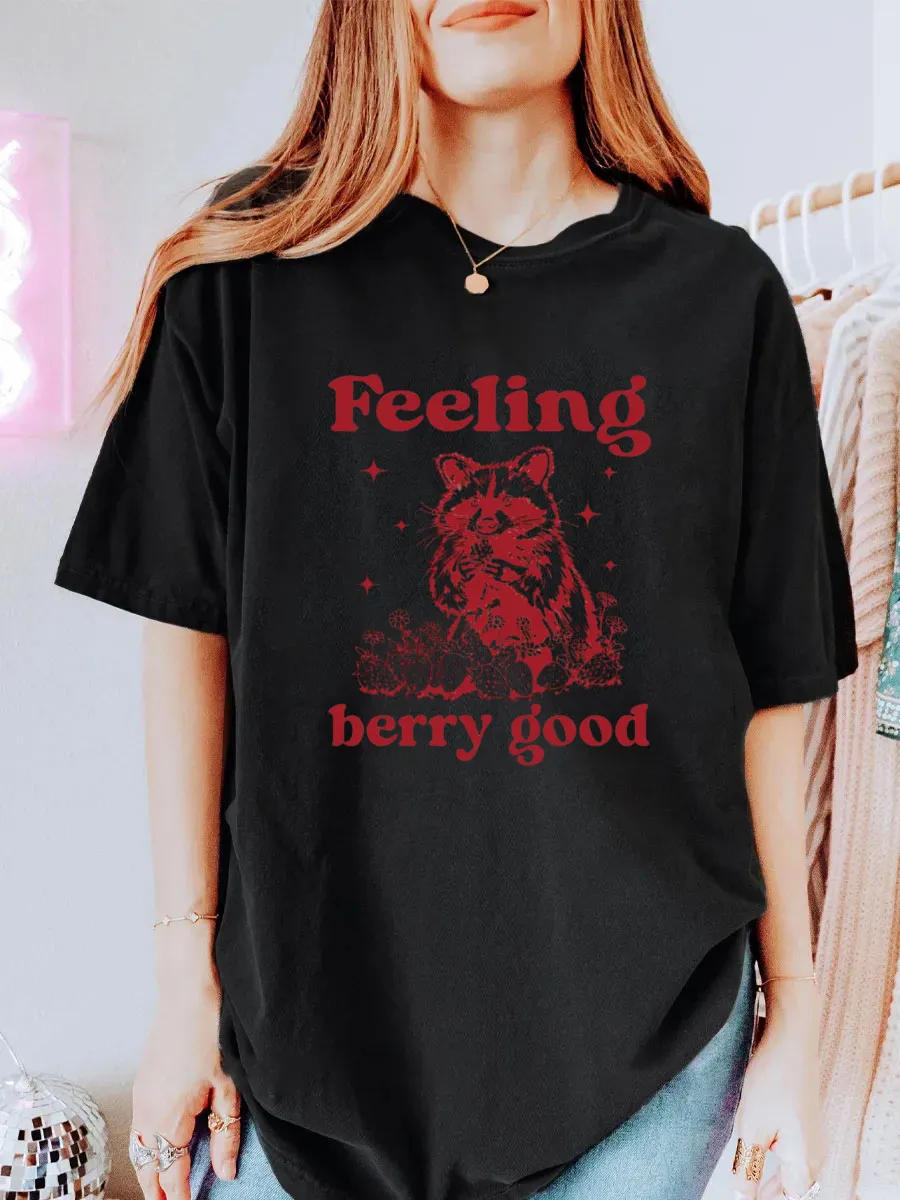 Vintage Feeling Berry Good Oversize Graphic Tee