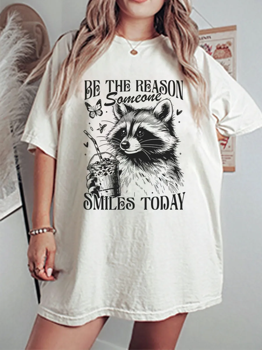 Vintage Be The Reason Someone Smiles Today Oversize Graphic Tee