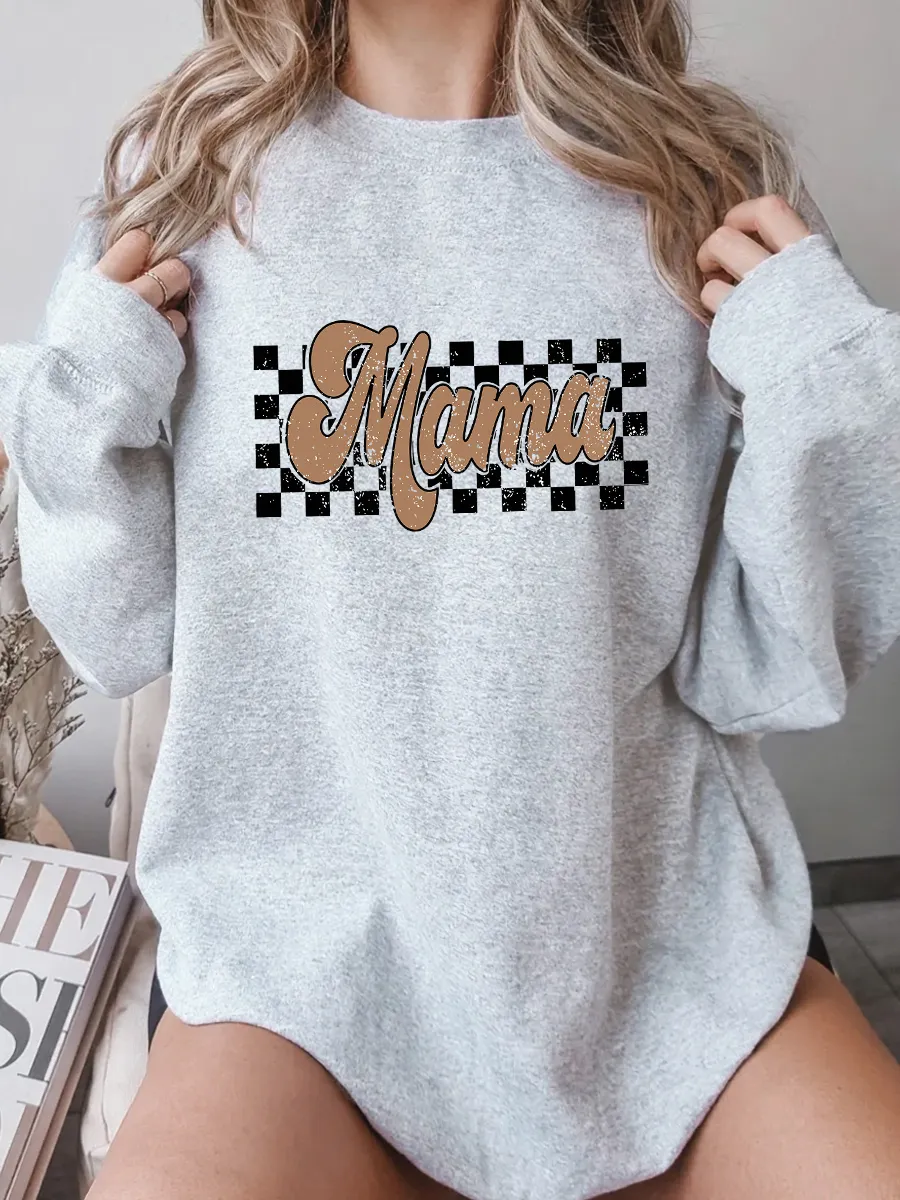 Vintage Varsity Mom Oversize Graphic Sweatshirt