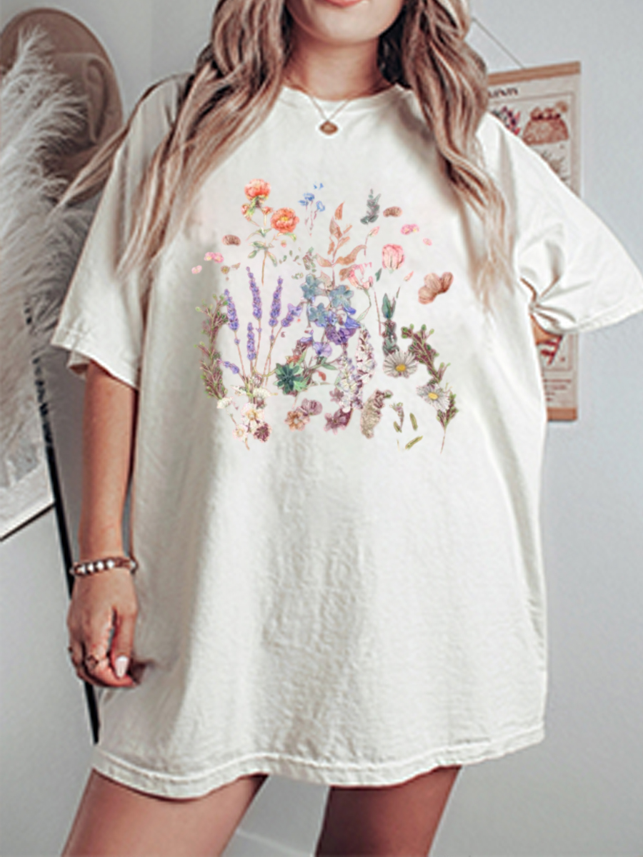 Vintage Aesthetic Wild Flower Oversize Graphic Tee