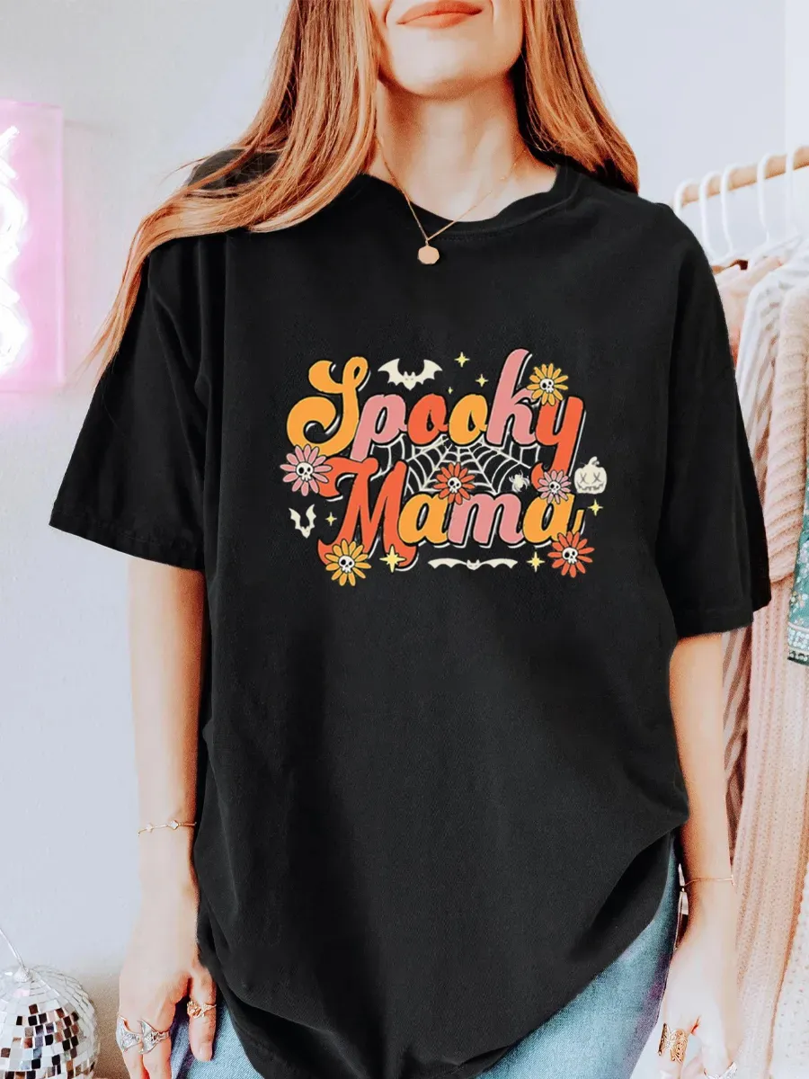 Vintage Spooky Mama Oversize Graphic Tee