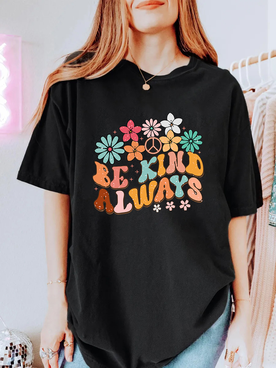 Vintage Floral Wildflower Oversize Graphic Tee