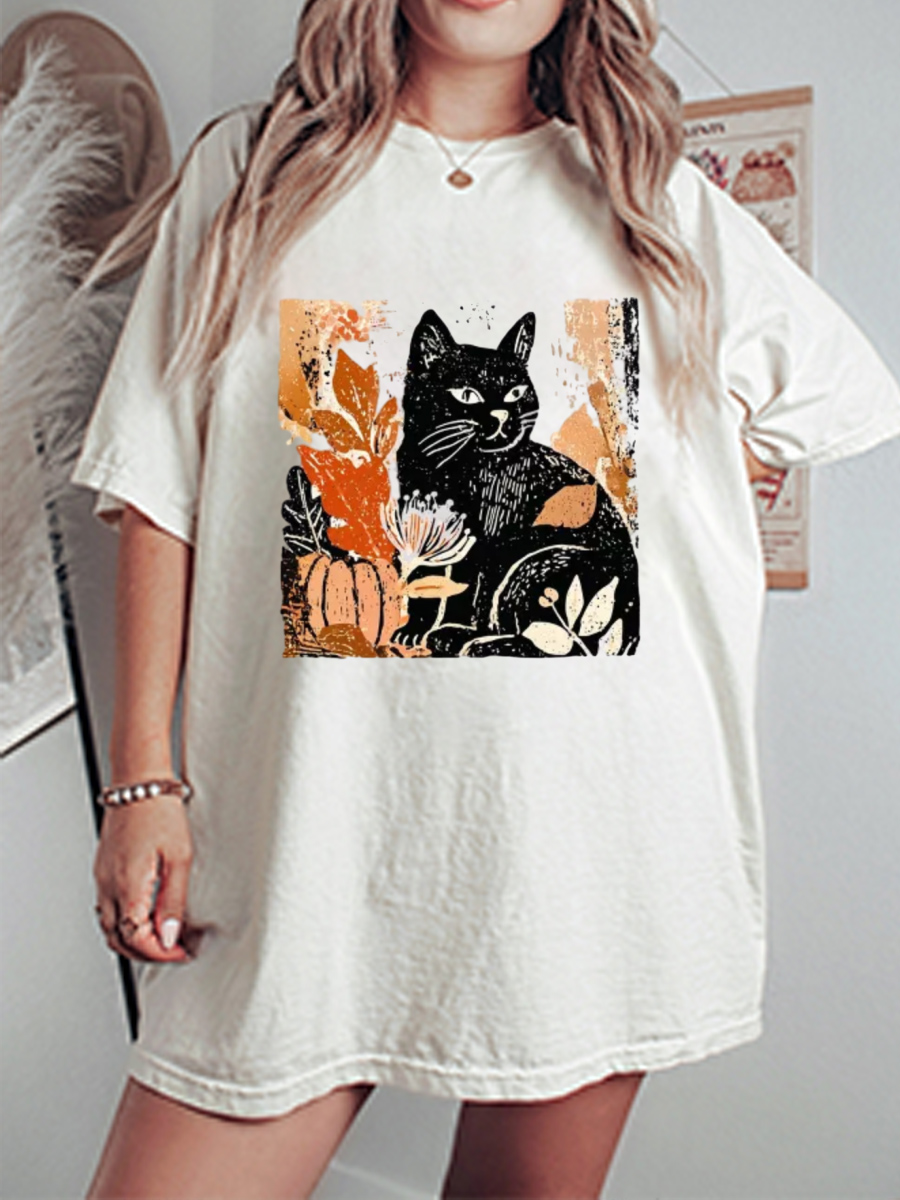 Vintage Black Cat Fall Leaves Oversize Graphic Tee