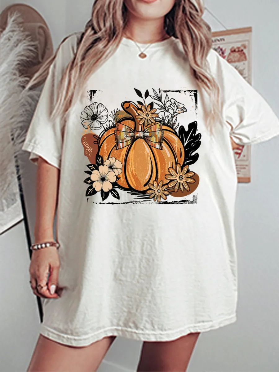Vintage Floral Fall Pumpkin Oversize Graphic Tee