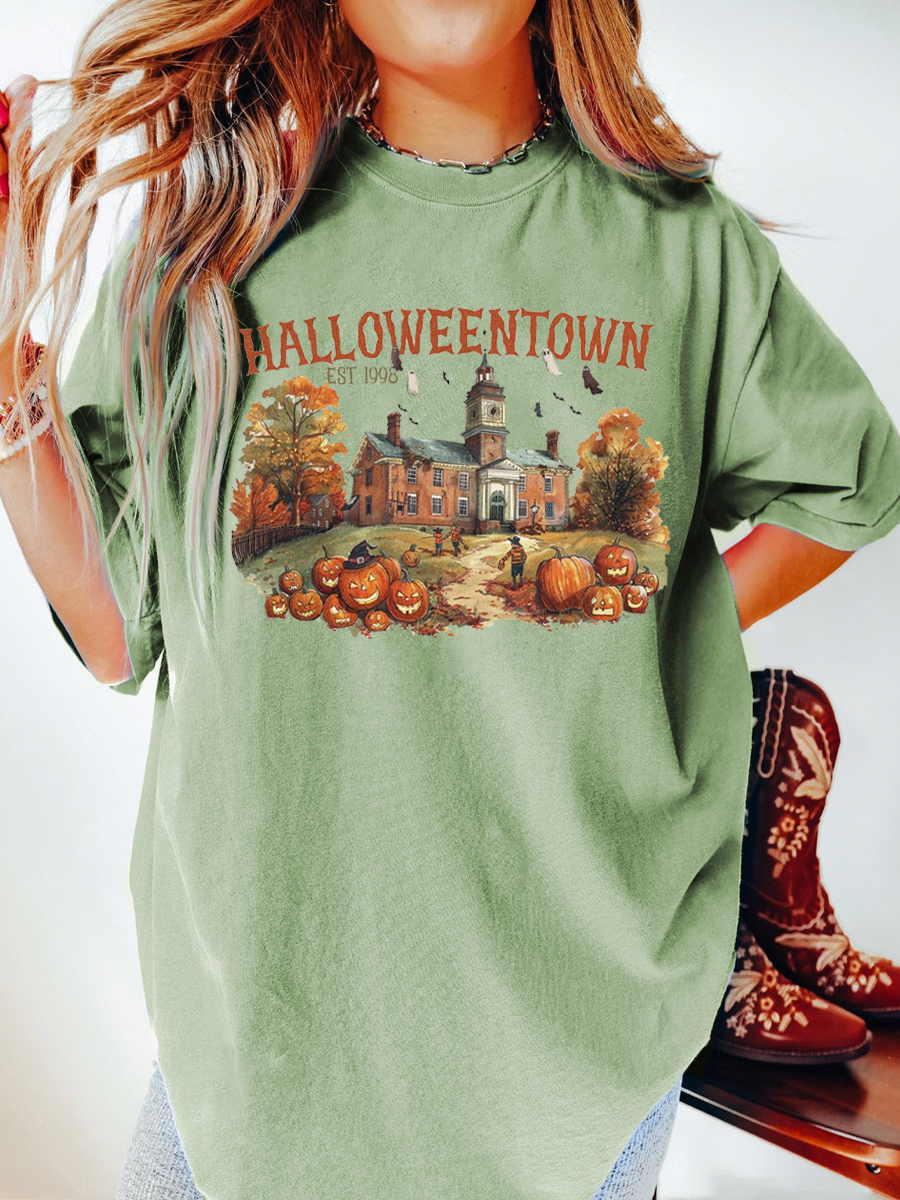Vintage Halloweentown Est 1998 T-Shirt