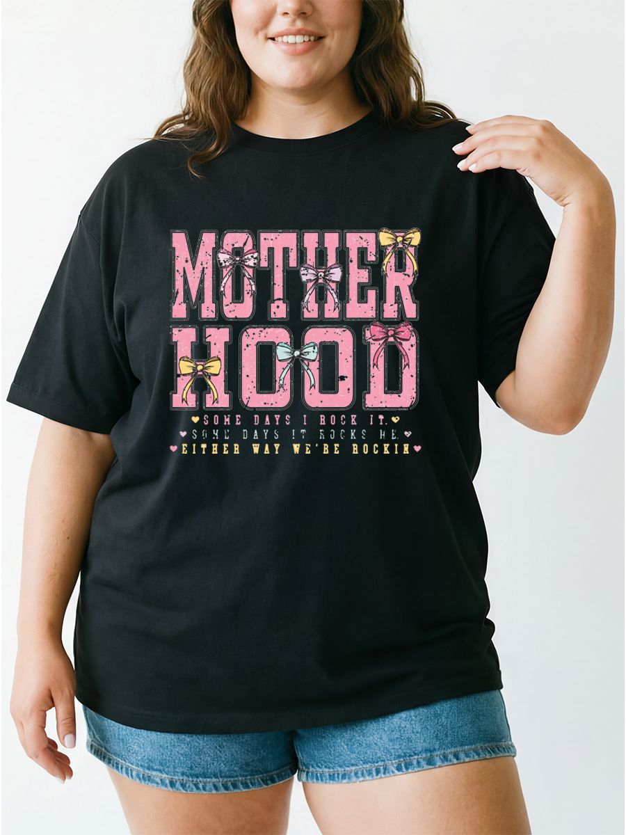 Vintage Mother Hood Some Days I Rock It. Some Days It Rocks Me. Either Way We'Re Rockin Oversize Graphic Tee