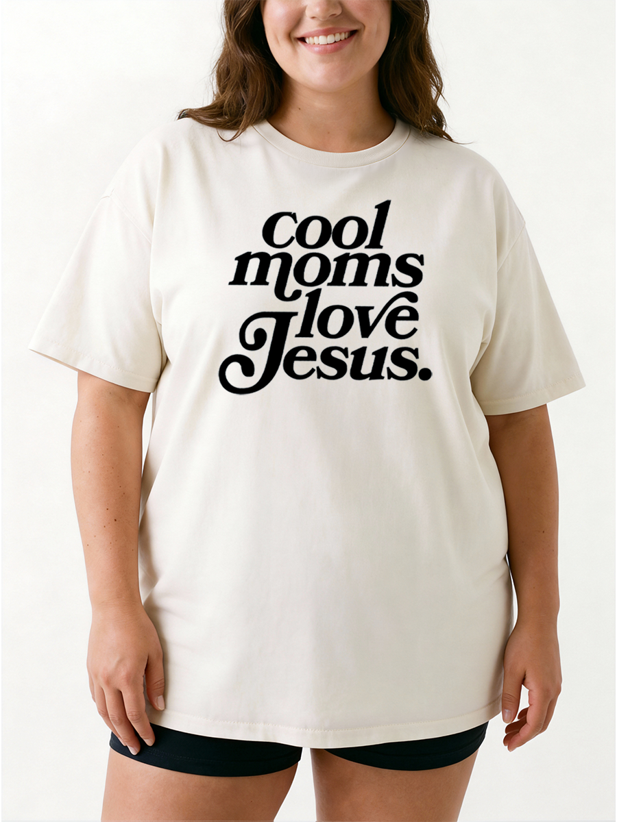 Vintage Cool Moms Love Jesus Oversize Graphic Tee