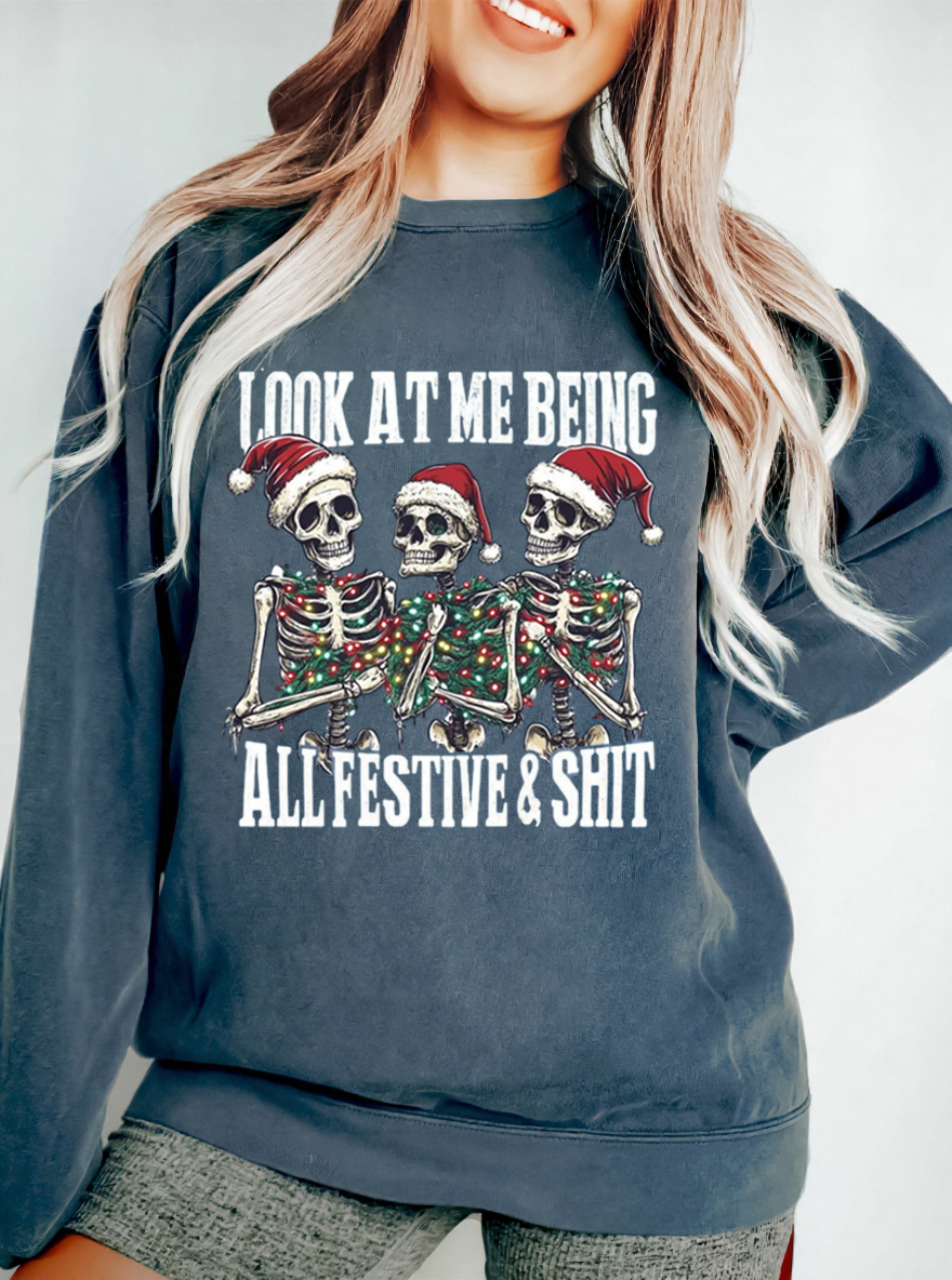 Vintage Look At Me Being All Festive And Shit Oversize Graphic Sweatshirt
