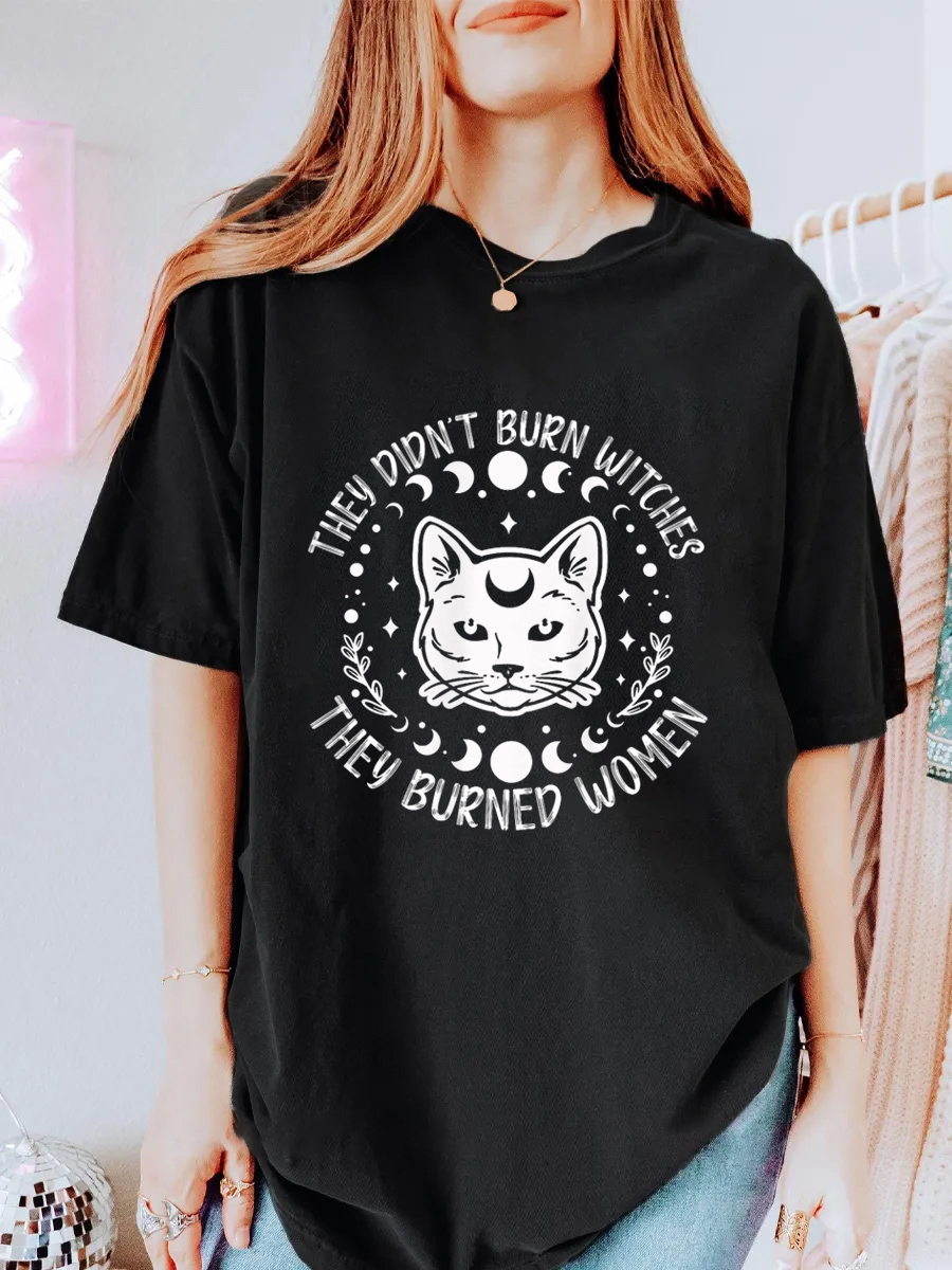 Vintage They Didn'T Burn Witches They Burned Women Oversize Graphic Tee