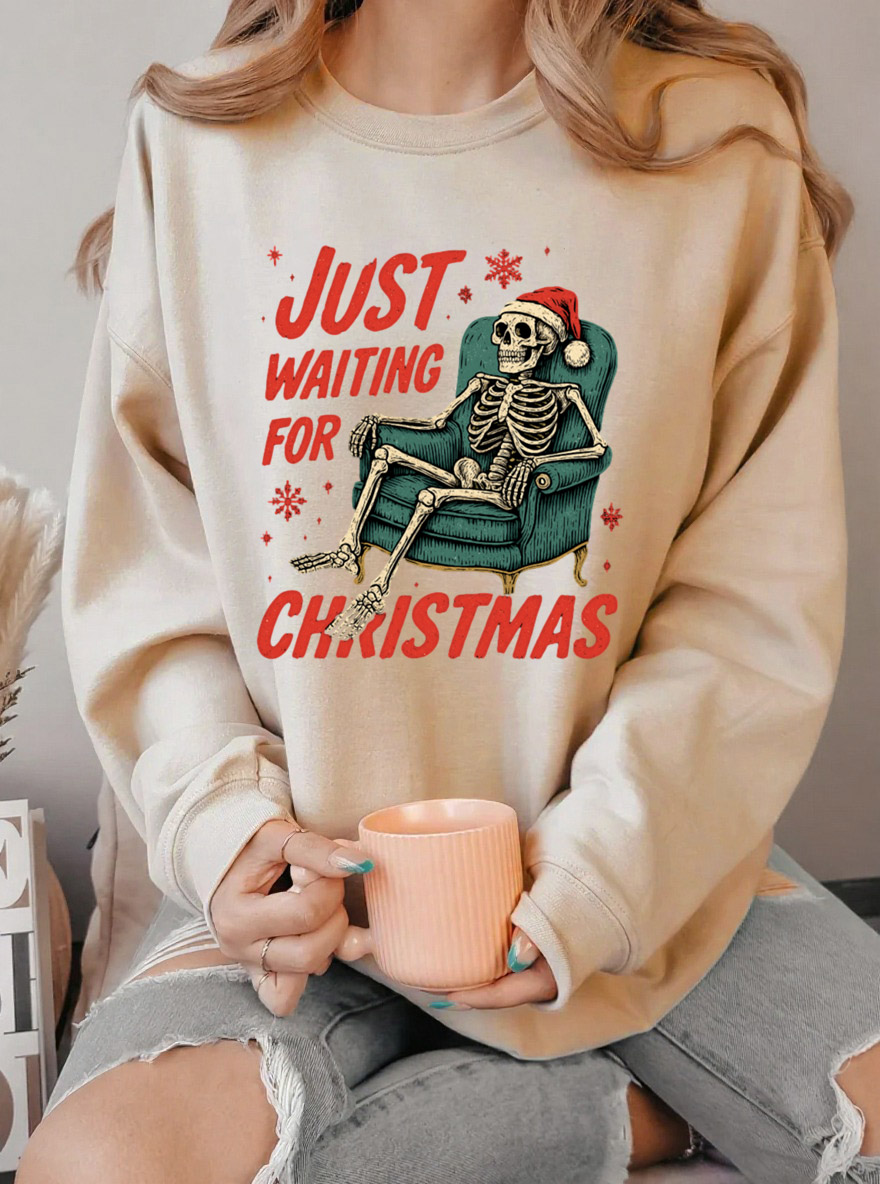 Vintage Just Waiting For Christmas Oversize Graphic Sweatshirt