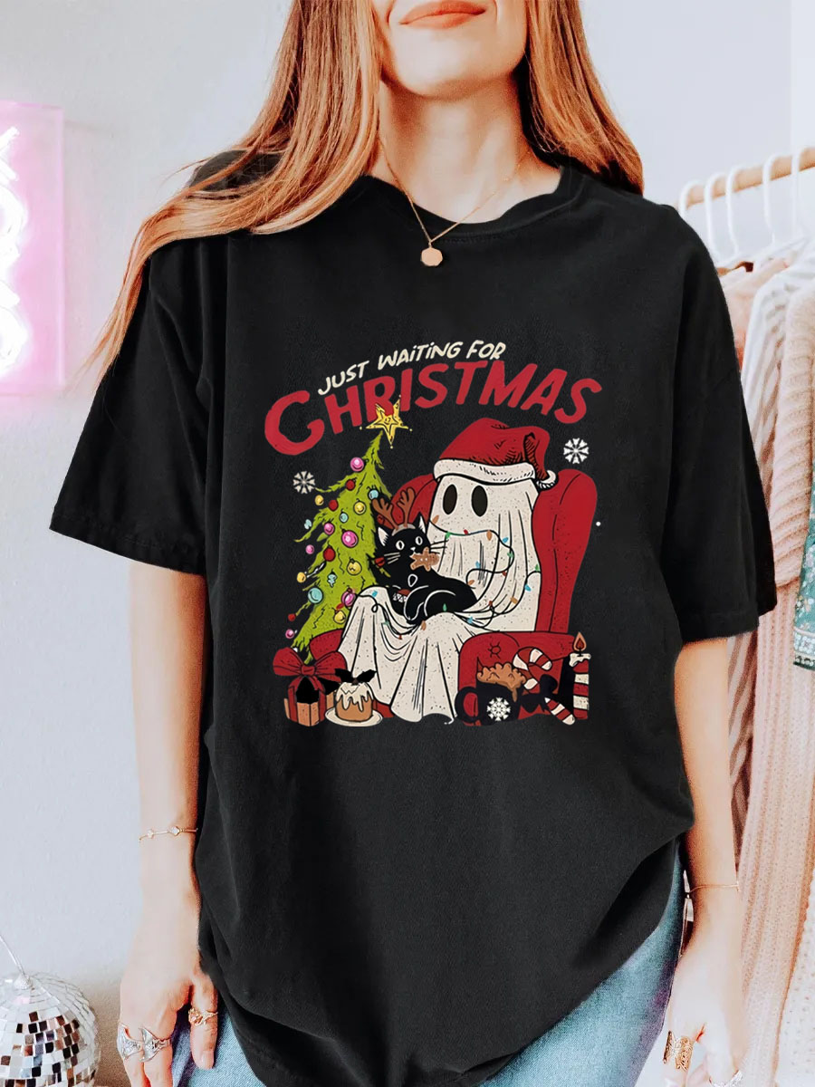 Vintage Just Waiting For Christmas Oversize Graphic Tee