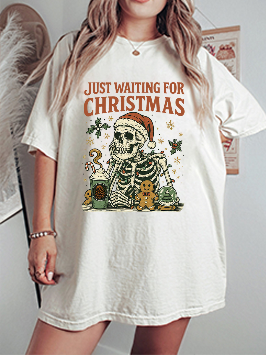 Vintage Waiting For Christmas Oversize Graphic Tee