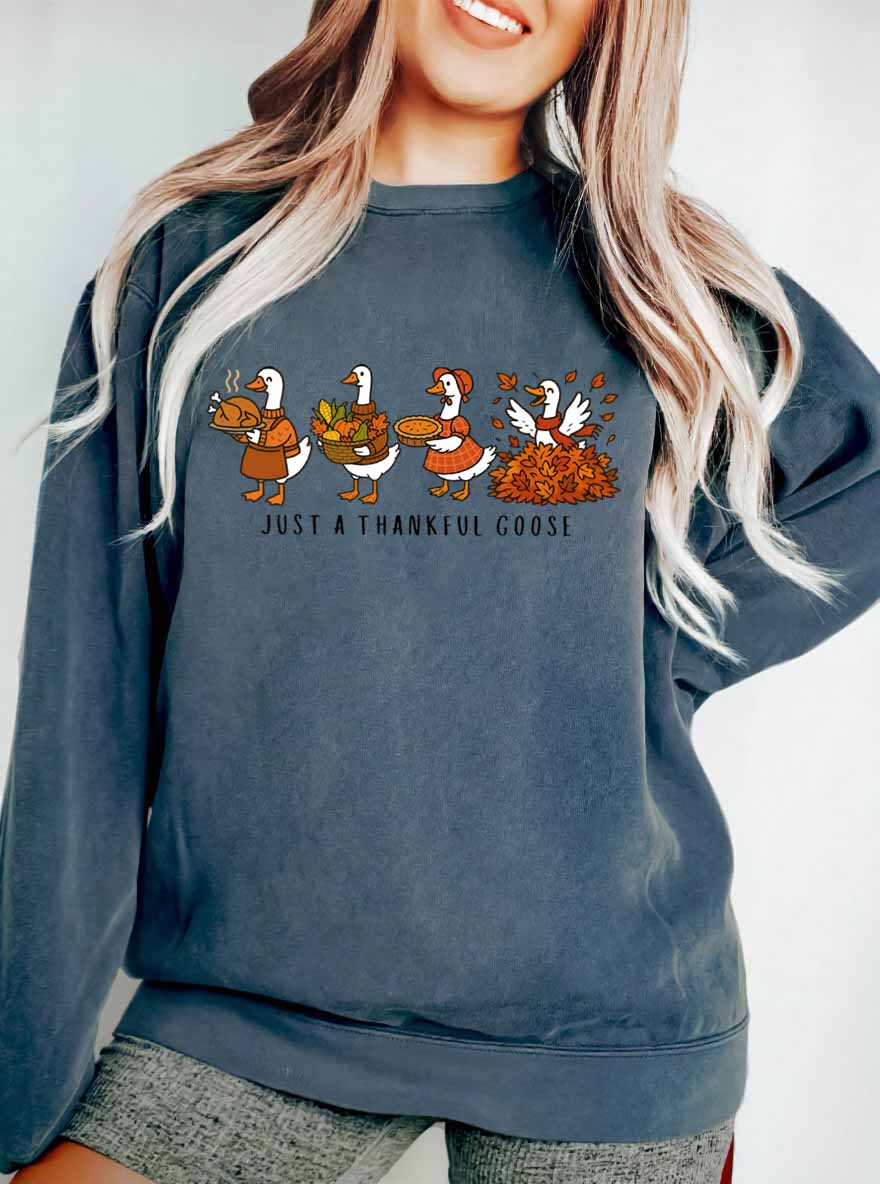 Vintage Just A Thankful Goose Oversize Graphic Sweatshirt