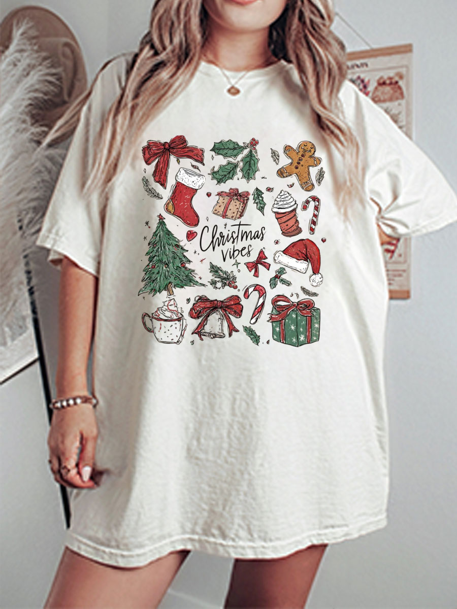 Vintage  Christmas Vibes Oversize Graphic Tee