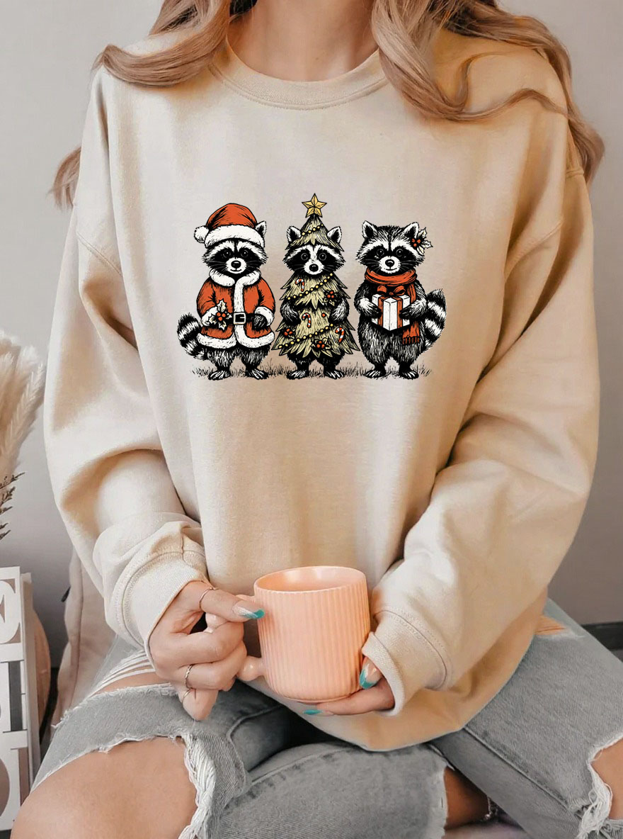 Vintage Christmas Raccoons Oversize Graphic Sweatshirt