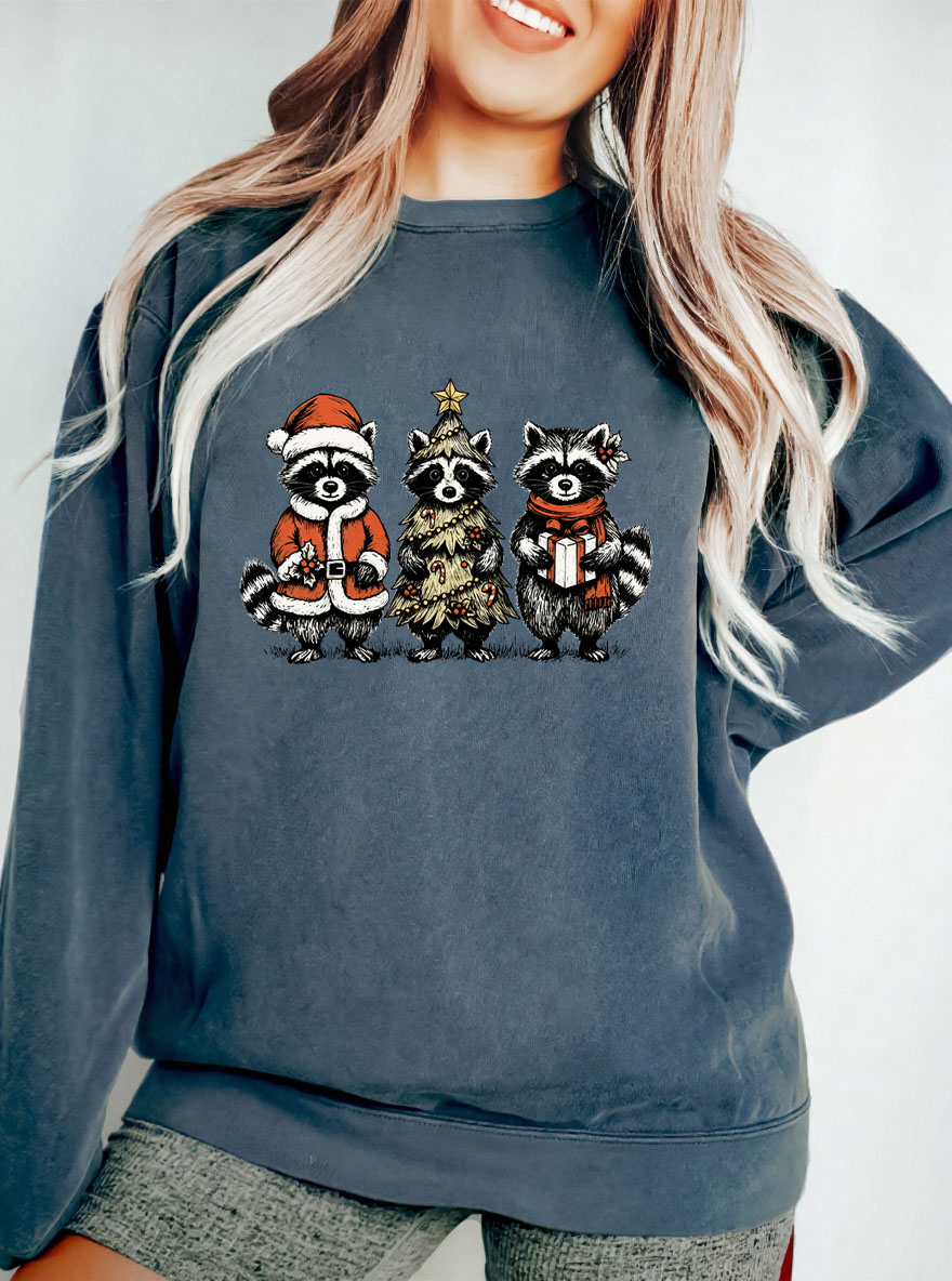 Vintage Christmas Raccoons Oversize Graphic Sweatshirt