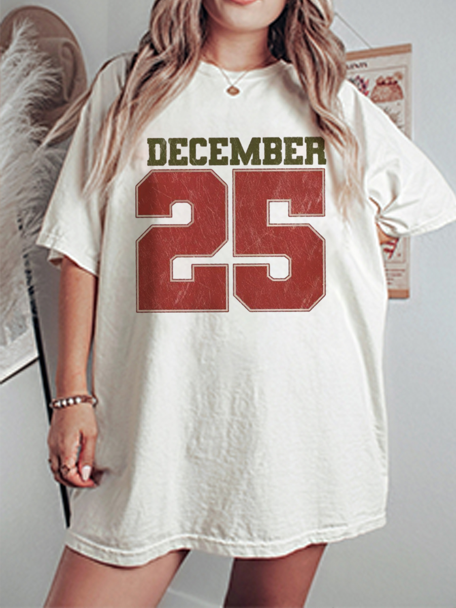 Vintage December 25 Oversize Graphic Tee