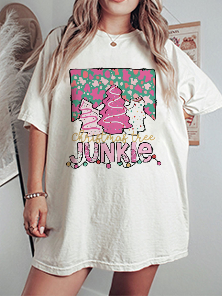 Vintage Christmas Tree Junkie Oversize Graphic Tee