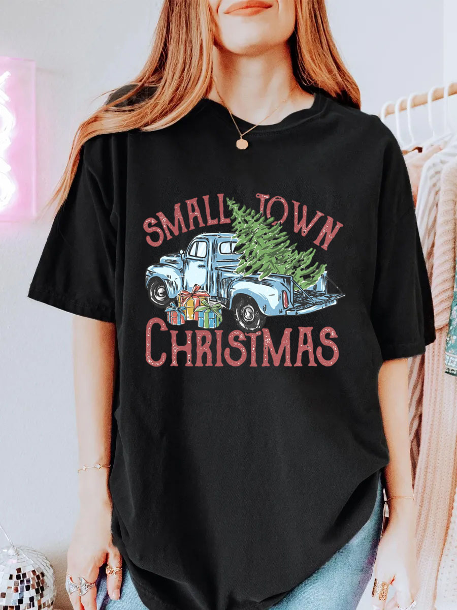 Vintage Small Town Christmas Oversize Graphic Tee