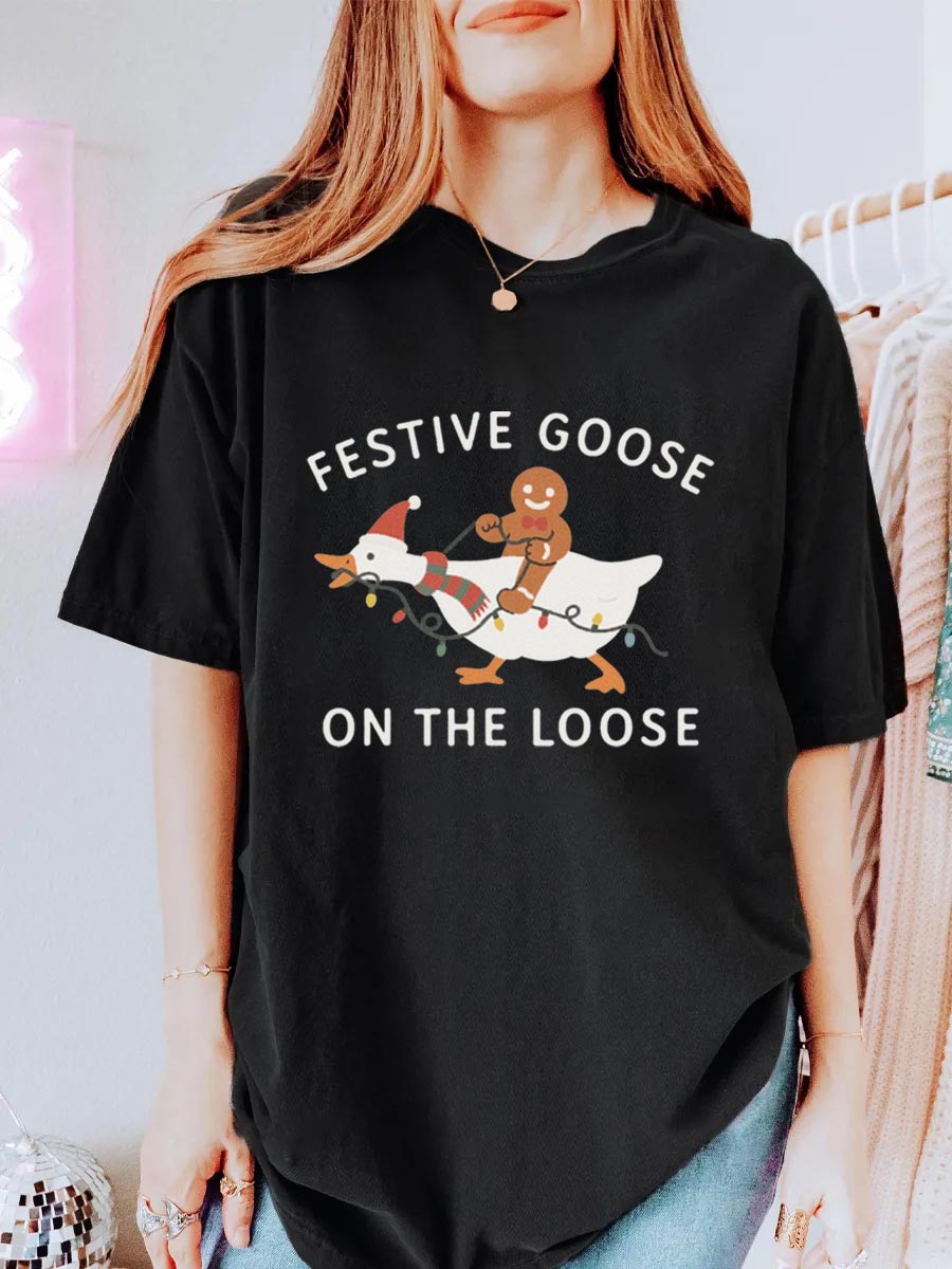 Vintage Festive Goose On The Loose Oversize Graphic Tee